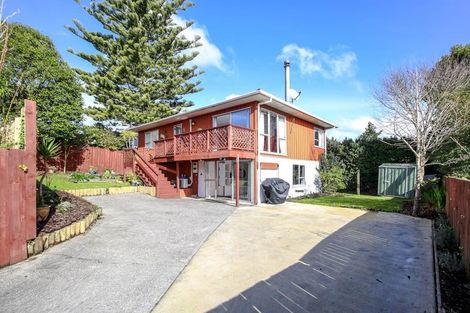 Photo of property in 1/21 Sunnyside Road, Sunnyvale, Auckland, 0612
