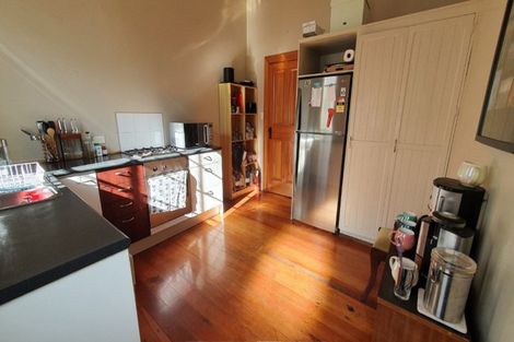 Photo of property in 30 Childers Terrace, Kilbirnie, Wellington, 6022