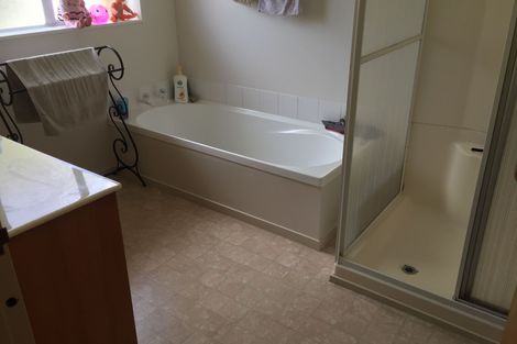 Photo of property in 51 Westpark Drive, West Harbour, Auckland, 0618