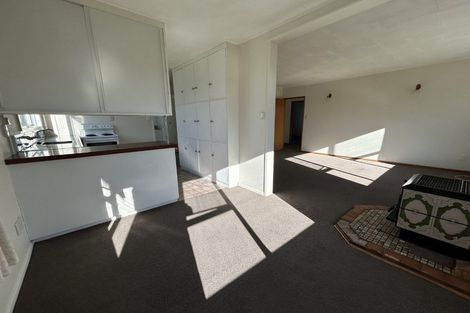 Photo of property in 6a Tait Place, Carterton, 5713