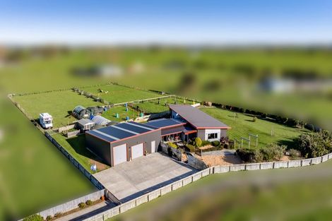 Photo of property in 280 Austin Road, Normanby, Hawera, 4673