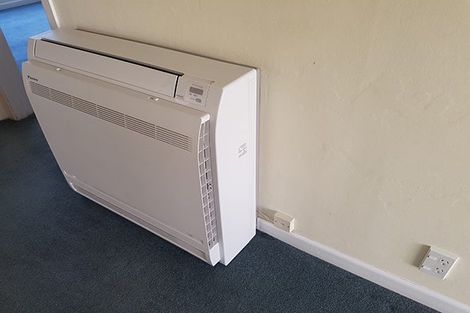 Photo of property in 28 Overtoun Terrace, Hataitai, Wellington, 6021