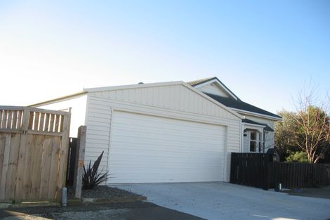 Photo of property in 15 Douglas Street, West End, Palmerston North, 4412