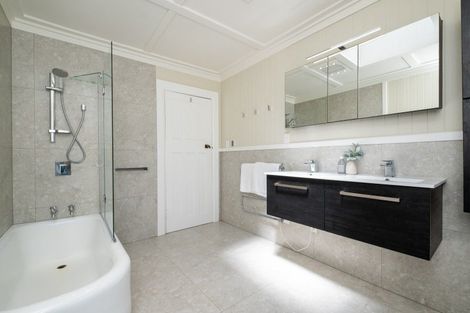 Photo of property in 44 Lighthouse Road, Bluff Hill, Napier, 4110