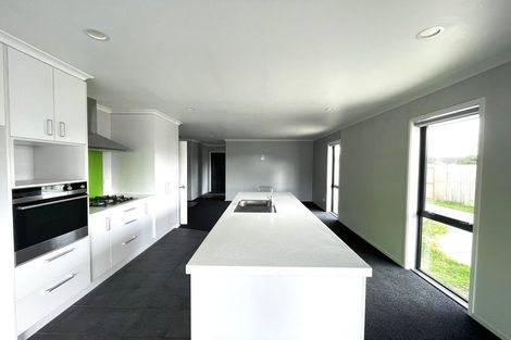 Photo of property in 15 Shortland Street, Wainoni, Christchurch, 8061