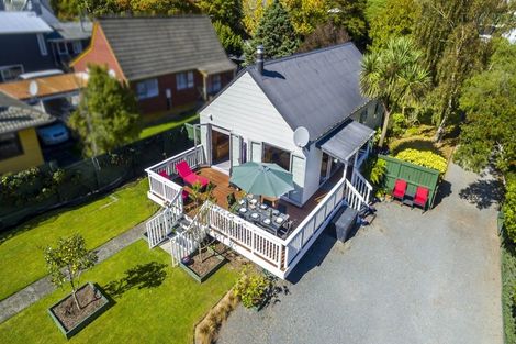 Photo of property in 81 Gemstone Drive, Birchville, Upper Hutt, 5018