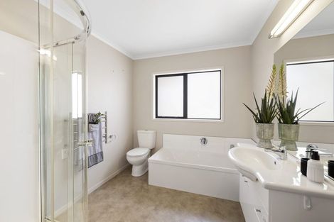 Photo of property in 18c Virginia Place, Whalers Gate, New Plymouth, 4310