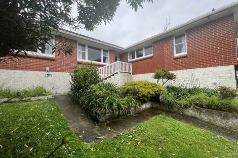 Photo of property in 61 Taylor Terrace, Tawa, Wellington, 5028