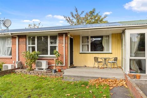 Photo of property in 2/12 Grove Road, Addington, Christchurch, 8024