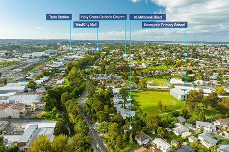 Photo of property in 96 Millbrook Road, Sunnyvale, Auckland, 0612