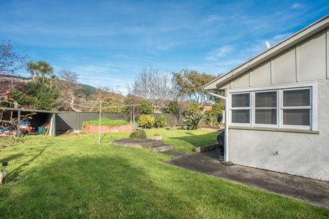 Photo of property in 3 Sunny Glen, Waikanae, 5036