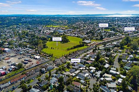 Photo of property in 60 Pooks Road, Ranui, Auckland, 0612