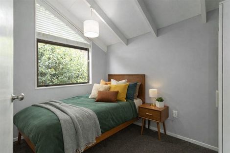Photo of property in 1/25a Beach Road, Te Atatu Peninsula, Auckland, 0610