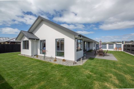 Photo of property in 28 Surfers Place, North New Brighton, Christchurch, 8083