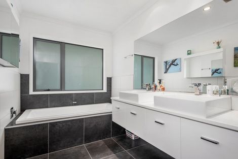 Photo of property in 302 Levers Road, Matua, Tauranga, 3110