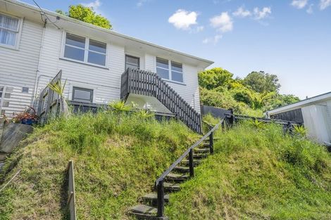 Photo of property in 113a Newlands Road, Newlands, Wellington, 6037