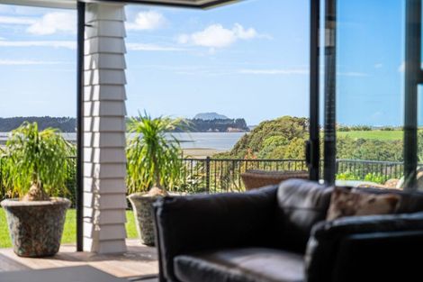 Photo of property in 30 Lakeside Terrace, Omokoroa, 3114