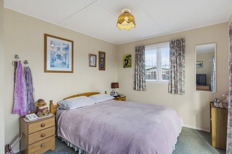 Photo of property in 4 Carlisle Street, Levin, 5510