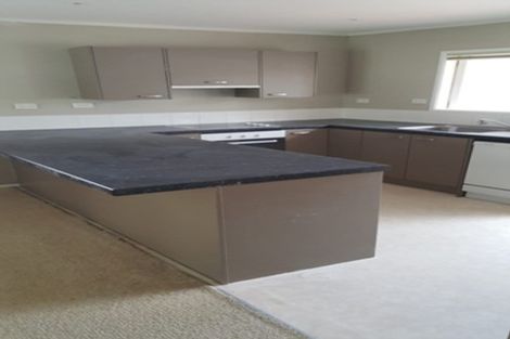 Photo of property in 17 Amberley Avenue, Te Atatu South, Auckland, 0610