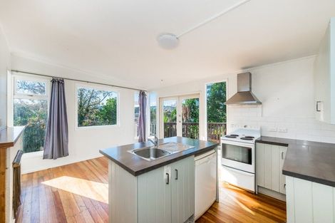 Photo of property in 14 Kowhai Grove, Raumati Beach, Paraparaumu, 5032