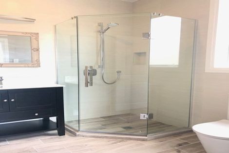 Photo of property in 19 Headland Drive, Long Bay, Auckland, 0630