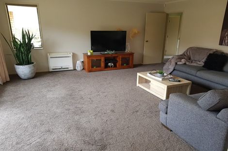 Photo of property in 65 Lowry Avenue, Redwood, Christchurch, 8051