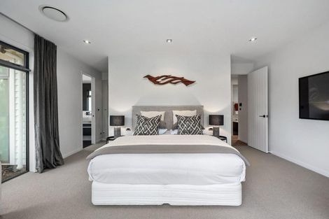 Photo of property in 181 Old North Road, Kumeu, 0892