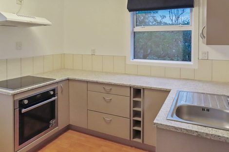 Photo of property in 2/30 Awamutu Grove, Waiwhetu, Lower Hutt, 5010