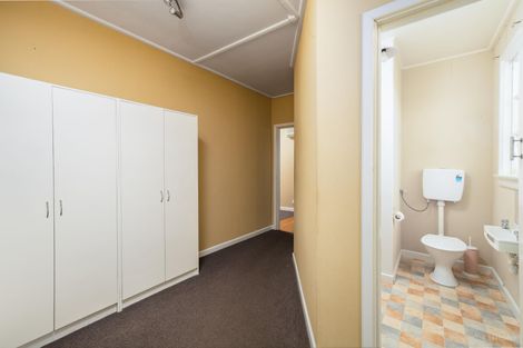 Photo of property in 53 Rhodes Street, Waimate, 7924