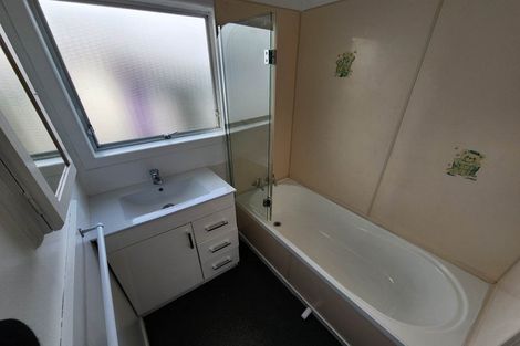 Photo of property in 28 Braemar Street, Levin, 5510