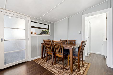 Photo of property in 24 Queen Street, Pareora, 7912