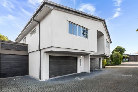 Photo of property in 2/15 Tarawera Road, Lynmore, Rotorua, 3010