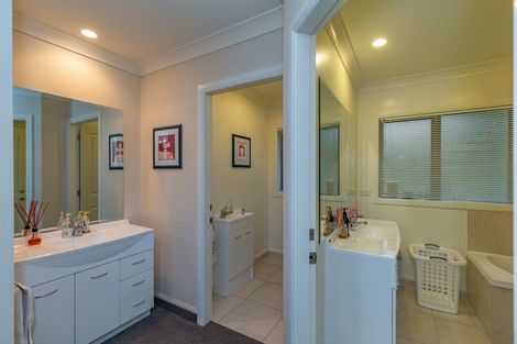 Photo of property in 20 Redwood Grove, Levin, 5571