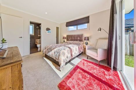 Photo of property in 15 Hillpark Drive, Pokeno, 2402