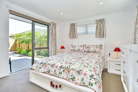 Photo of property in 1 Peter Place, Rangiora, 7400