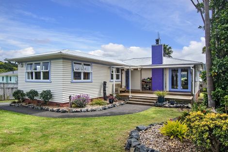 Photo of property in 15 Butler Place, Te Kamo, Whangarei, 0112