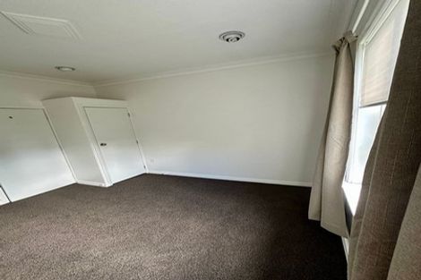 Photo of property in 2 Moorefield Road, Johnsonville, Wellington, 6037