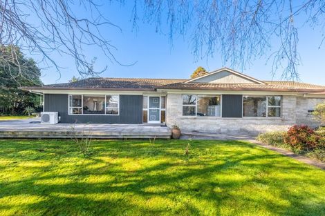 Photo of property in 1 Tourist Road, Clevedon, 2582