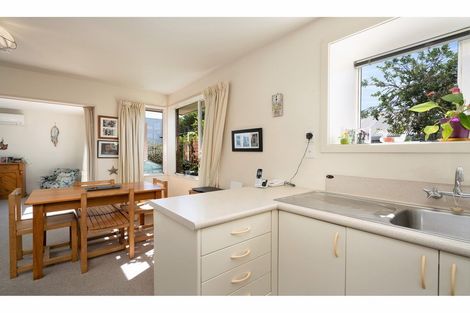 Photo of property in 2/126 Opawa Road, Opawa, Christchurch, 8023