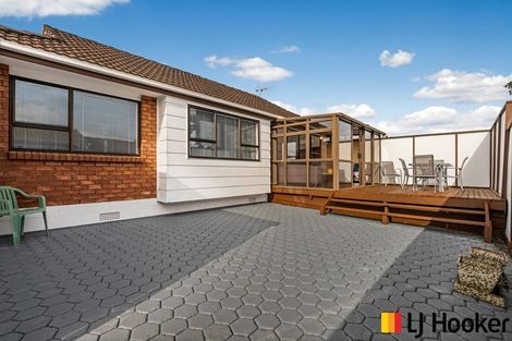 Photo of property in 1/3 Seaward Place, Wattle Downs, Auckland, 2103