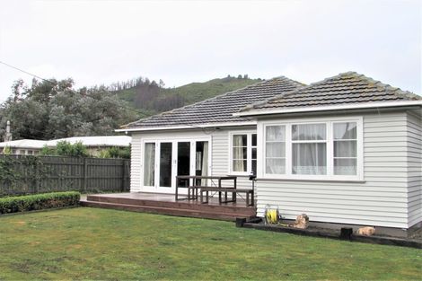 Photo of property in 80 Hyde Street, Wainuiomata, Lower Hutt, 5014
