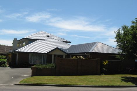 Photo of property in 14 Greystoke Lane Avonhead Christchurch City