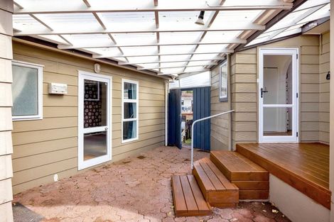 Photo of property in 20 Rewa Street, Inglewood, 4330