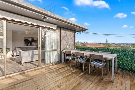 Photo of property in 1/10 Harley Road, Hauraki, Auckland, 0622