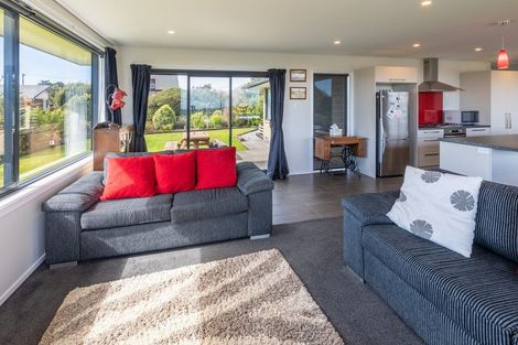 Photo of property in 37 Whitcombe Terrace, Hokitika, 7810