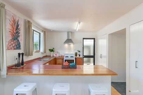 Photo of property in 2/48 Cruickshank Road, Clouston Park, Upper Hutt, 5018