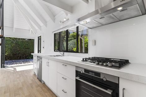 Photo of property in 110 Bassett Road, Remuera, Auckland, 1050