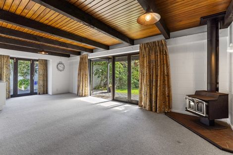 Photo of property in 52 Manly Street, Paraparaumu Beach, Paraparaumu, 5032