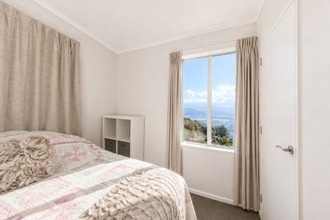 Photo of property in 4 Lyons Crescent, Strathmore Park, Wellington, 6022