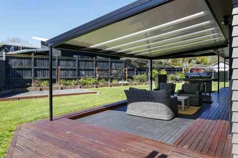 Photo of property in 2 Cabbage Tree Grove, Kinloch, Taupo, 3377